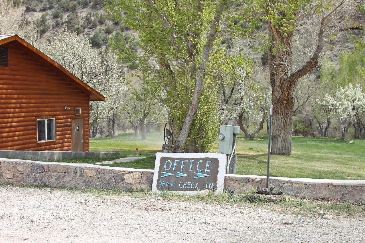 Hidden Canyon Retreat Baker المظهر الخارجي الصورة